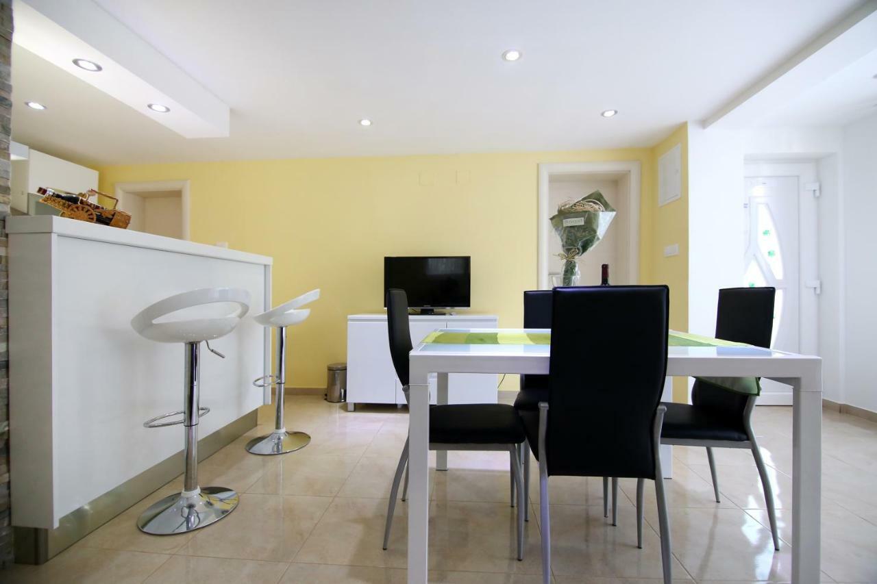 Luxury House With Pool Villa Trogir Bagian luar foto